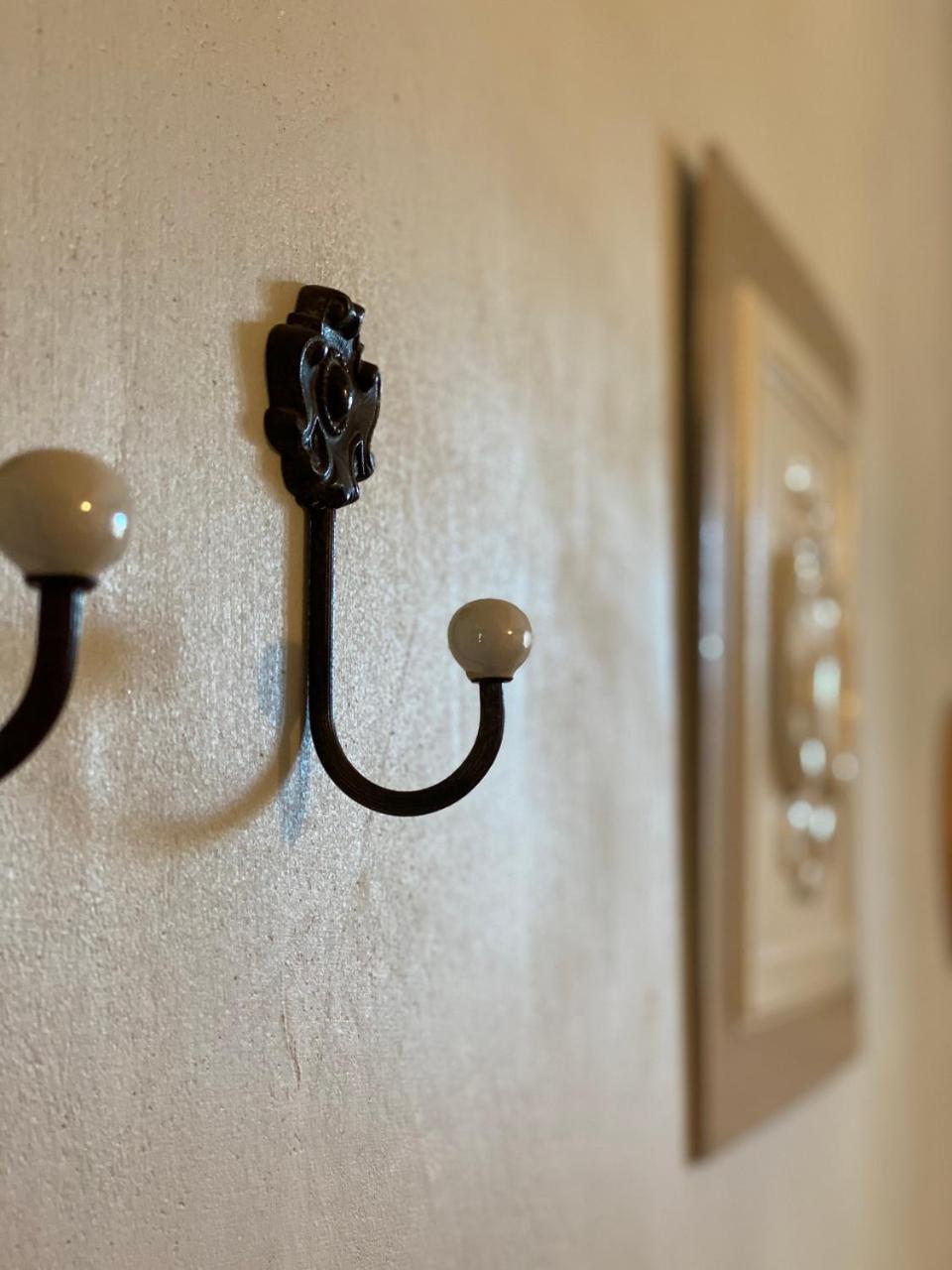 Le Mas de la Martelière Le Thor Habitación foto