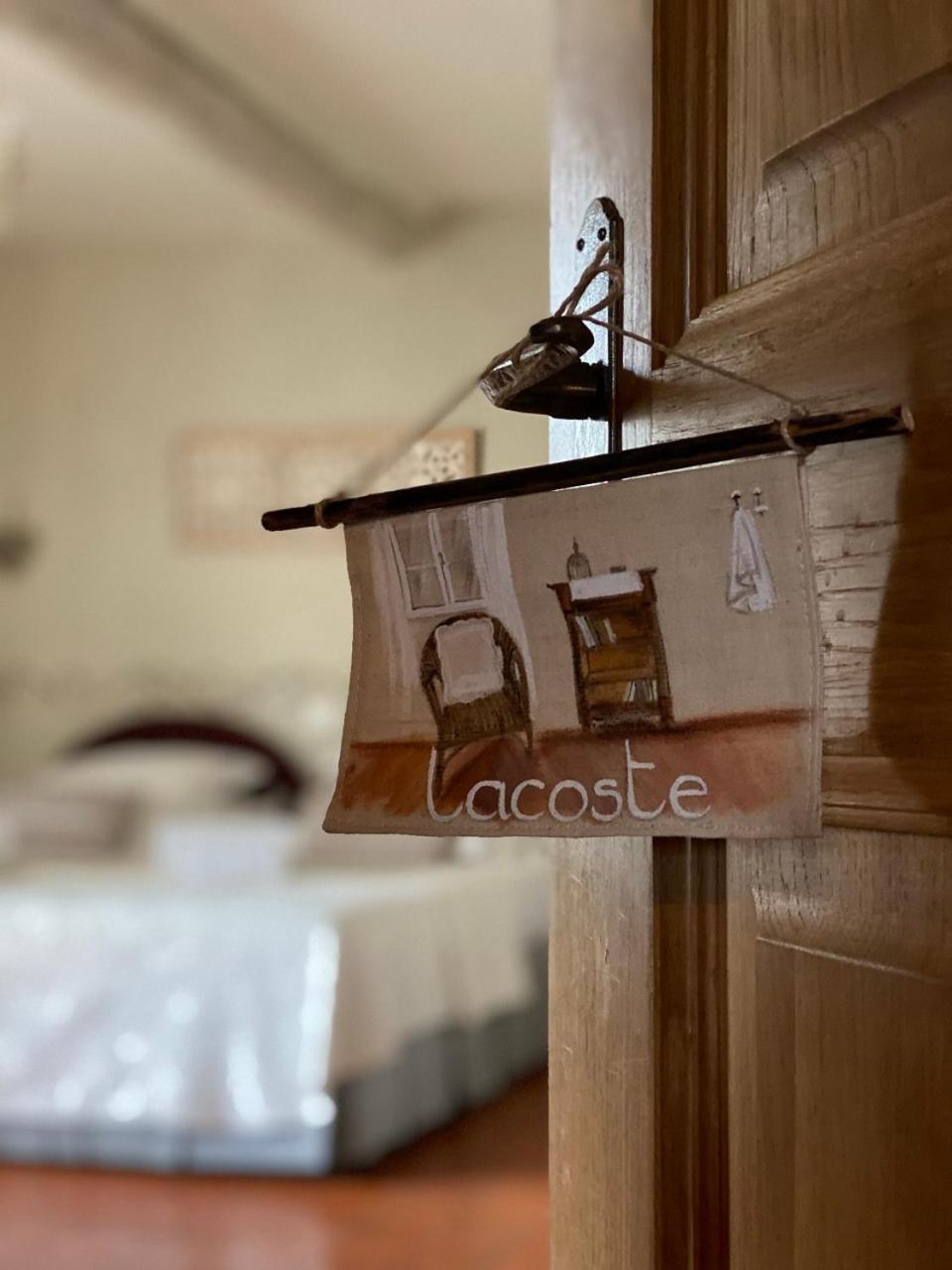 Le Mas de la Martelière Le Thor Habitación foto